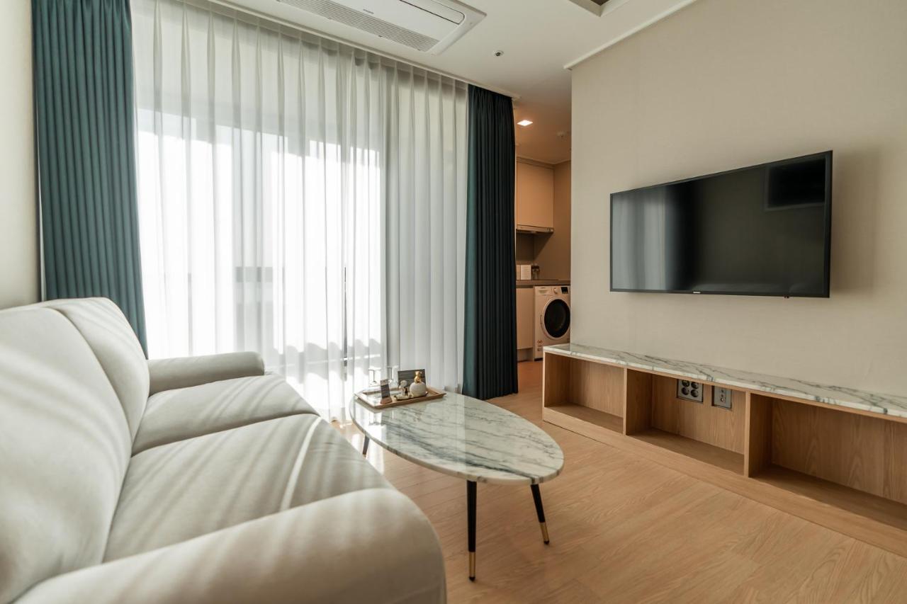 בוסאן D Ov Haeundae Hotel מראה חיצוני תמונה